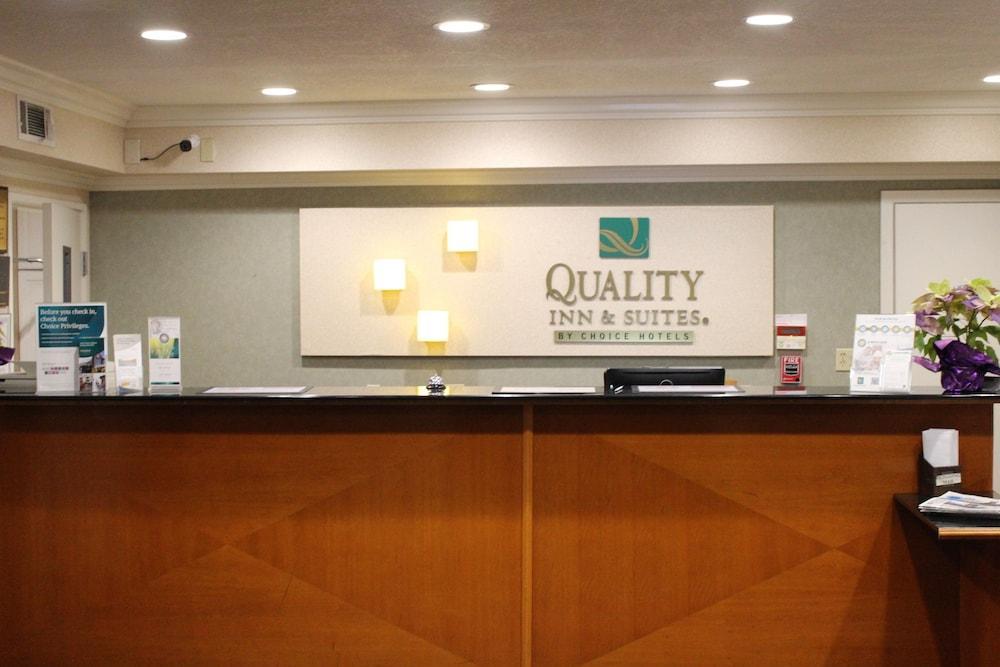 Quality Inn & Suites Oceanside Near Camp Pendleton エクステリア 写真