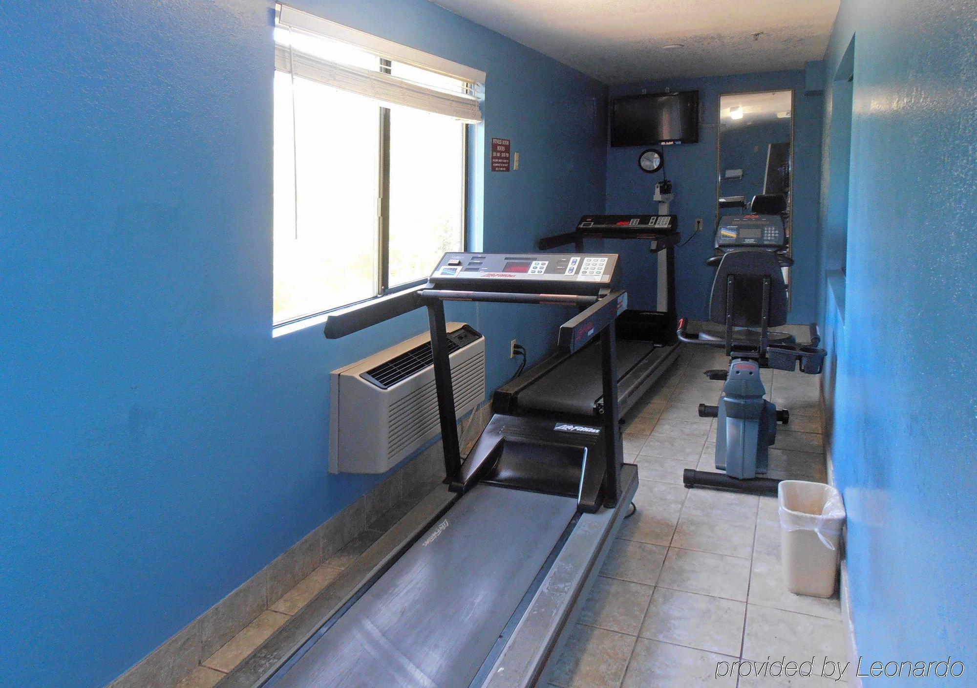 Quality Inn & Suites Oceanside Near Camp Pendleton エクステリア 写真
